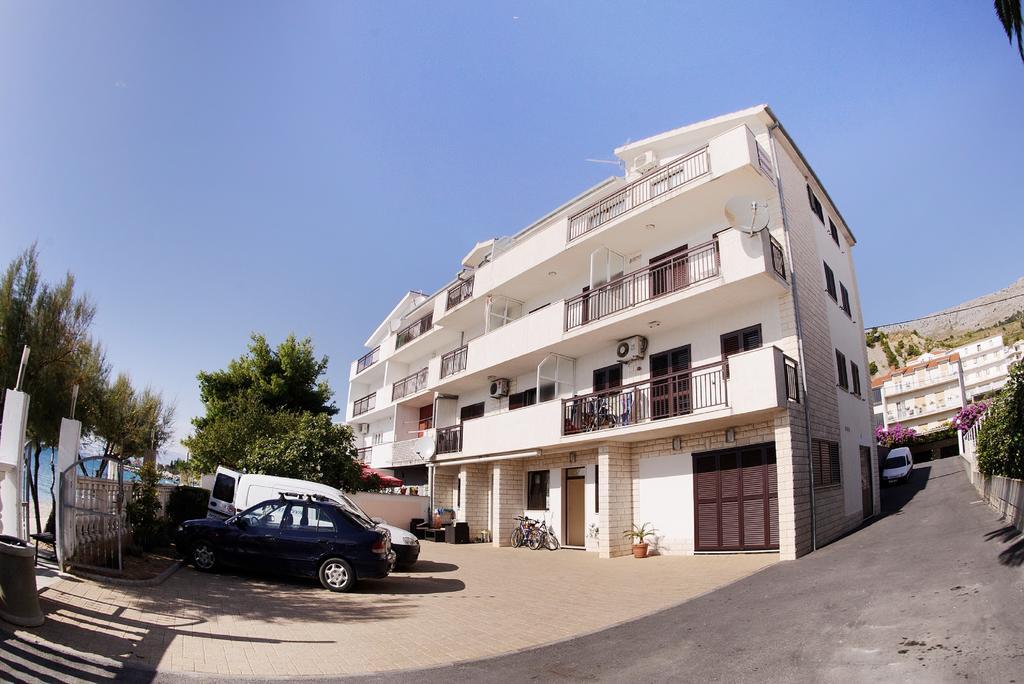Apartments Marija Petricevic Podstrana Bagian luar foto