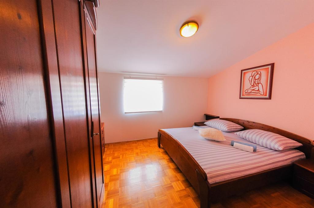 Apartments Marija Petricevic Podstrana Ruang foto